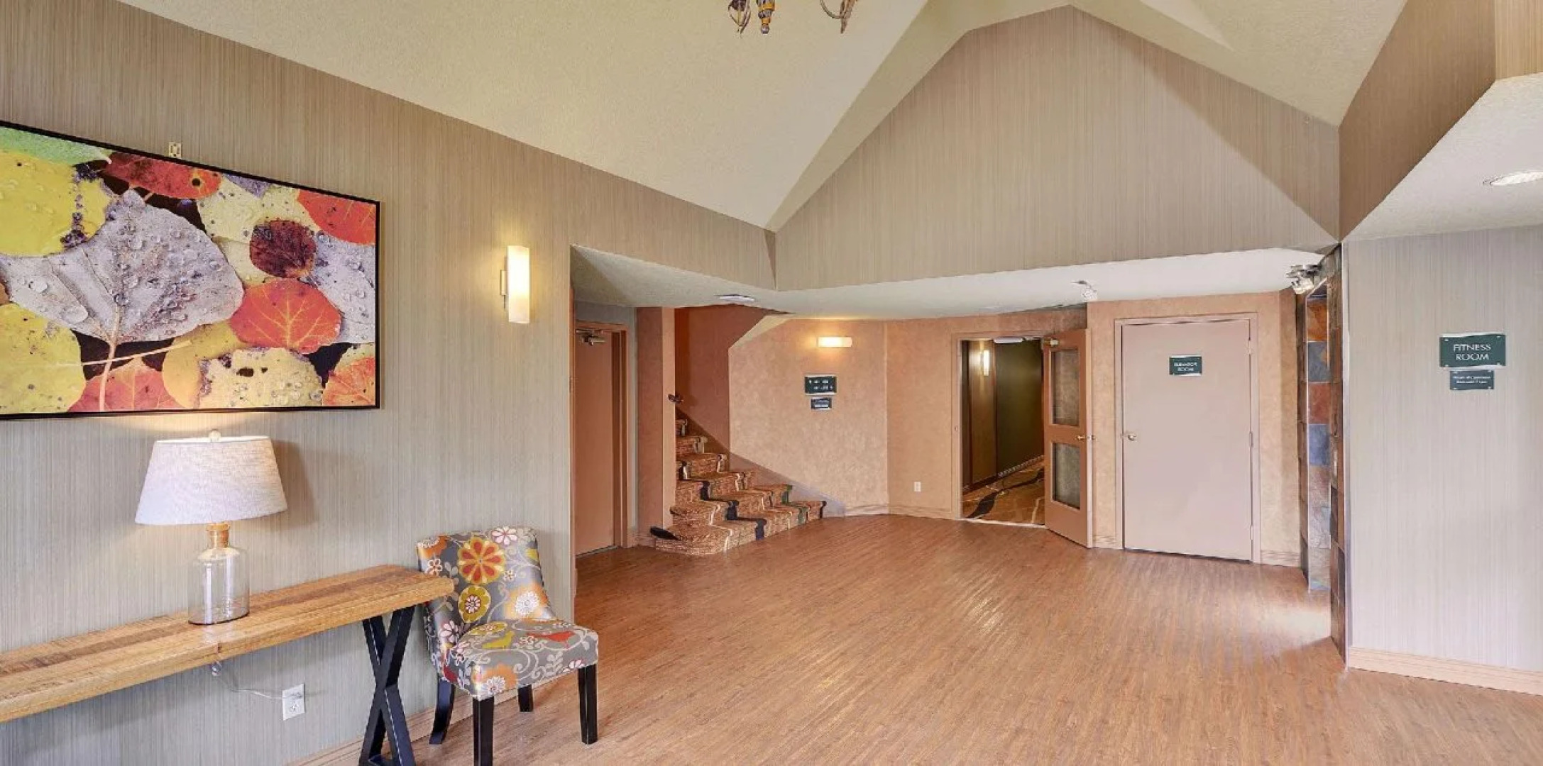 Best Western Plus Emerald Isle Hotel