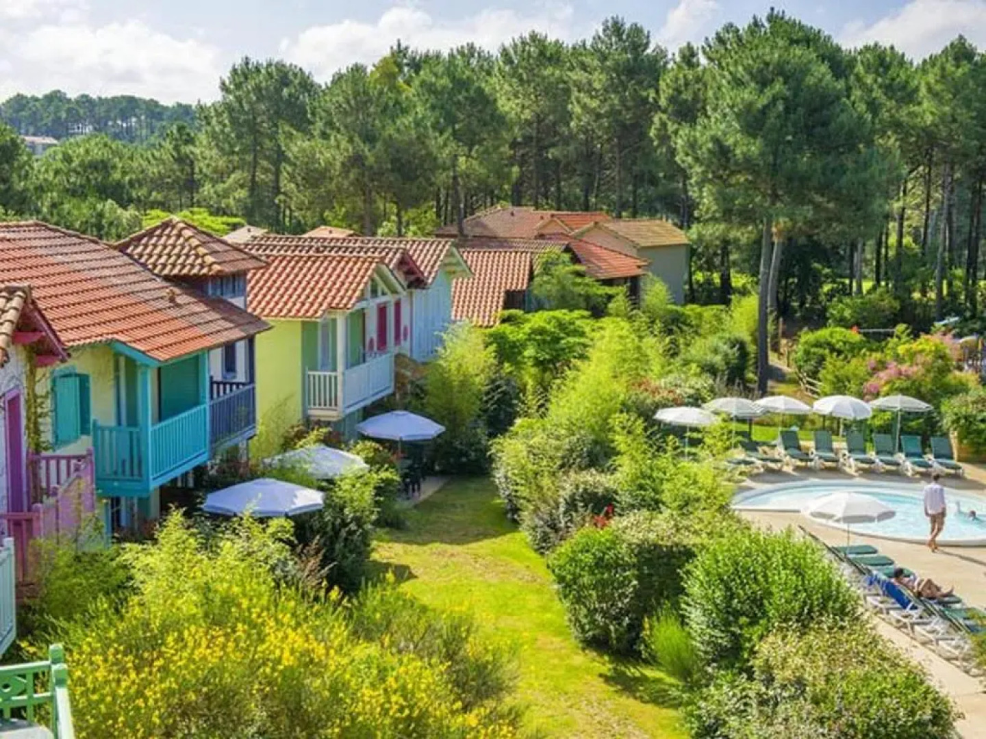 Maison jumelée dans residence avec piscine - 320