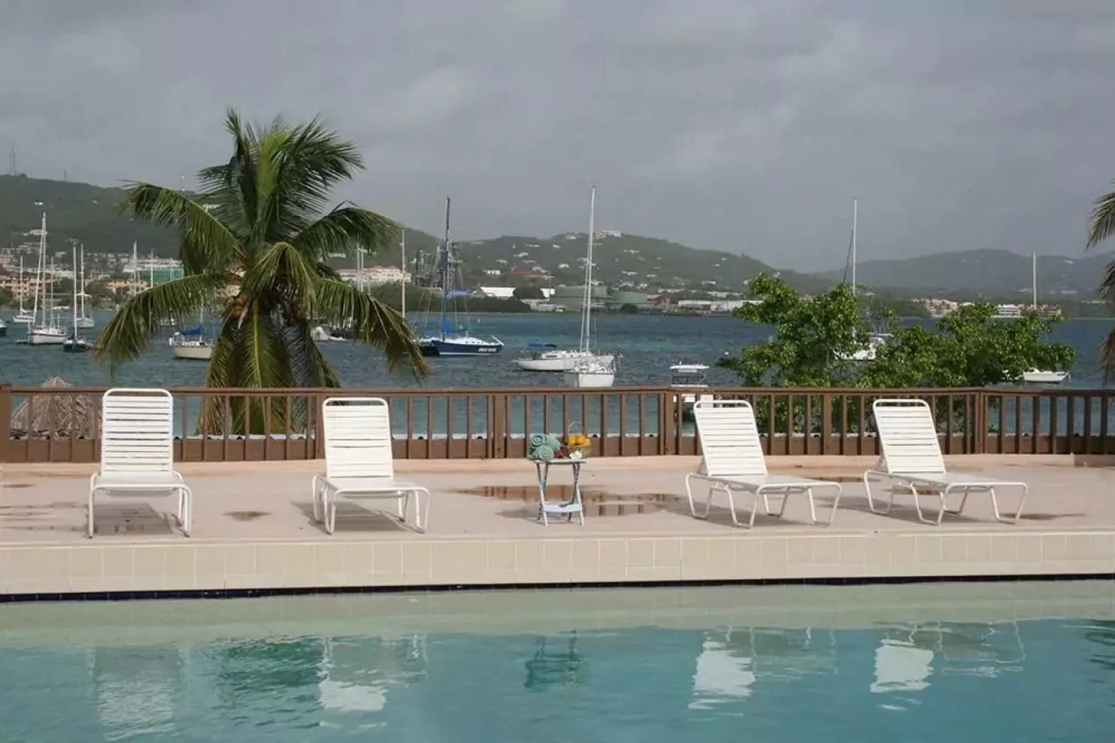 Hotel on the Cay