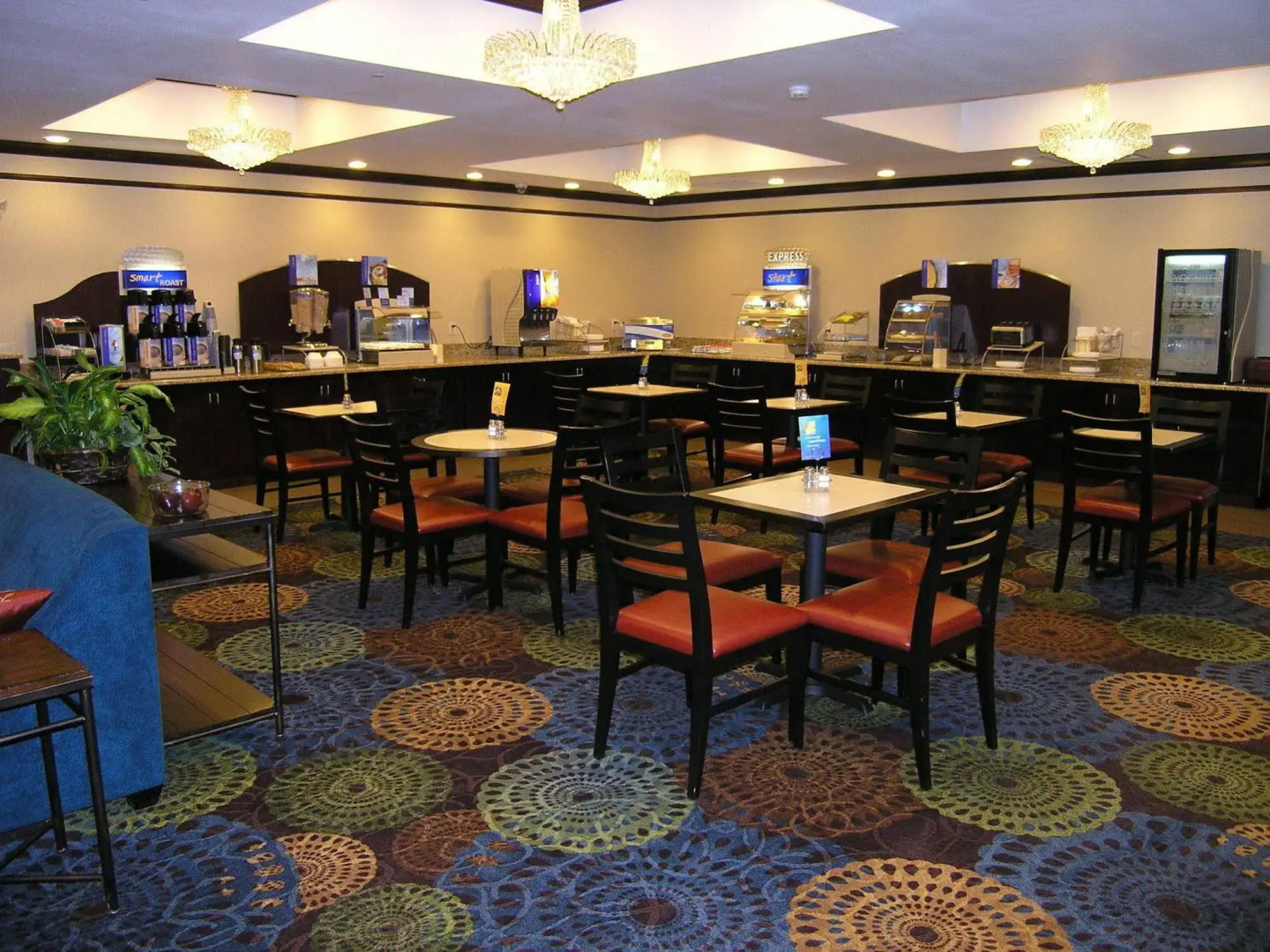 Holiday Inn Express & Suites Belle Vernon by IHG