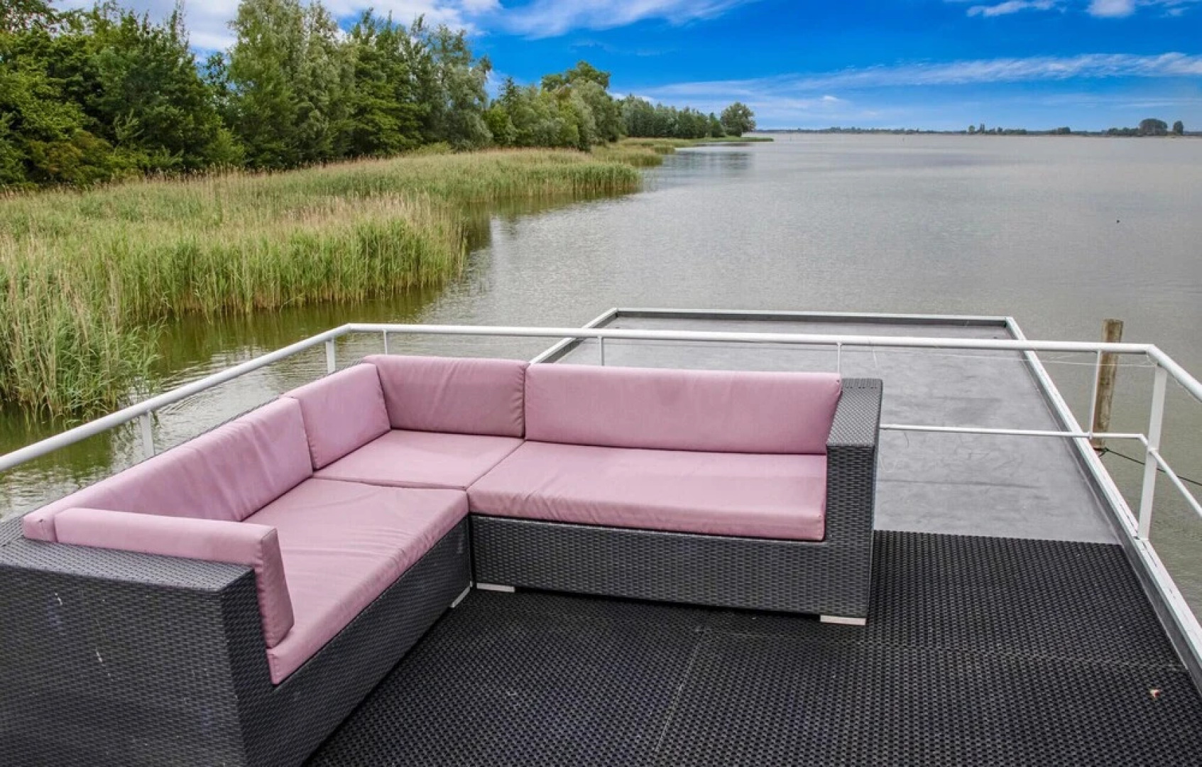 Nice Ship/boat in Biddinghuizen With 2 Bedrooms and Wifi