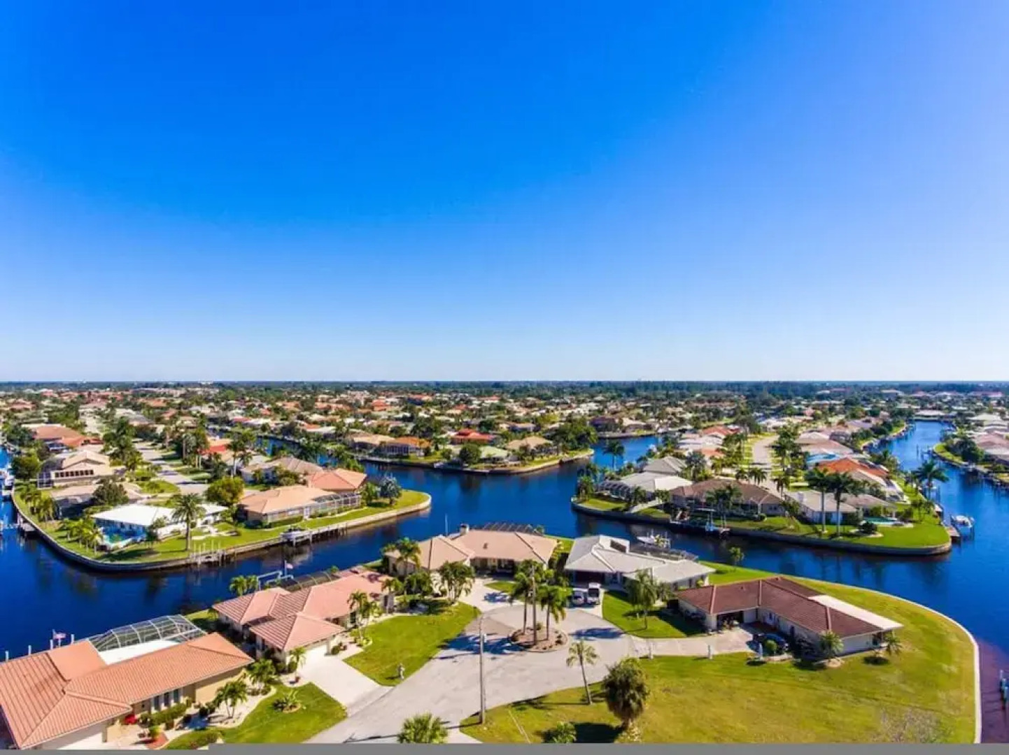Waterfront Villa With Heated Pool Spa