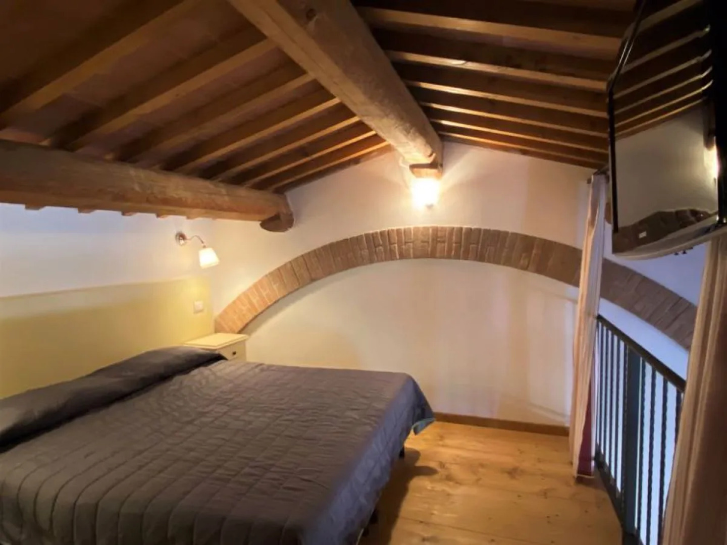 House Gufo Riparbella