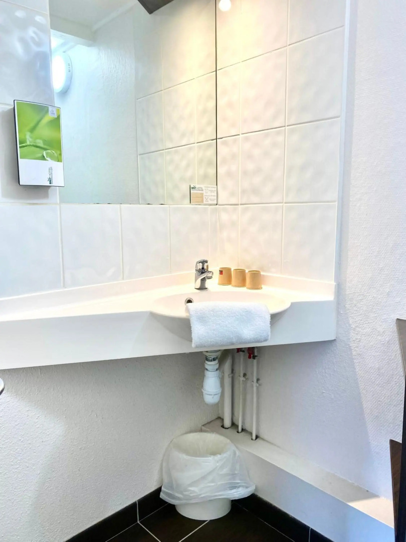 Brit Hotel Confort Lyon Dardilly