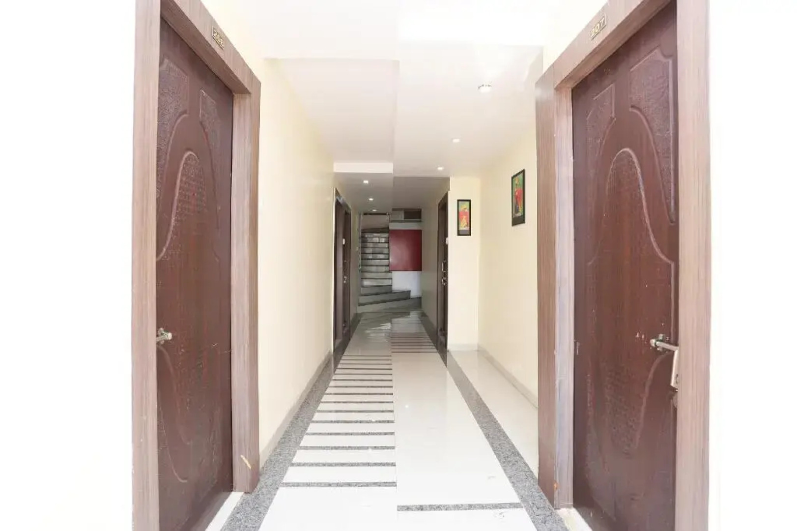 Hotel Saket By OYO Rooms