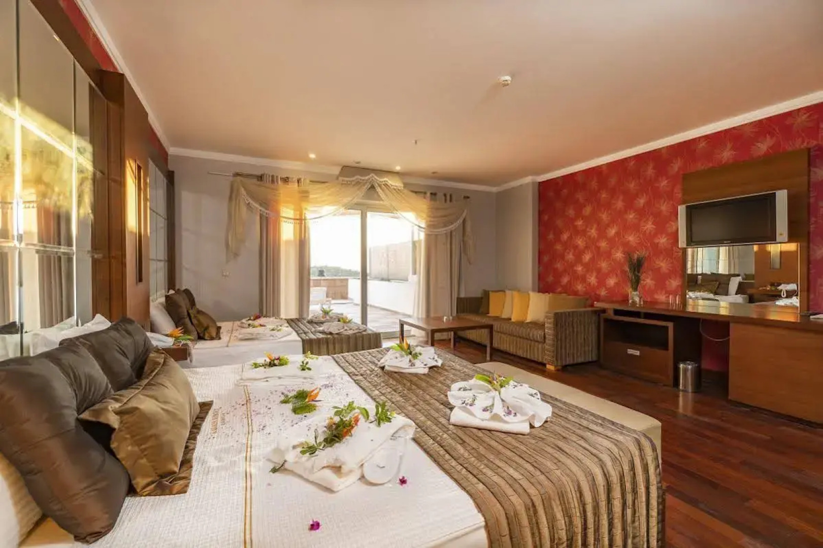 Maira Deluxe Resort Hotel