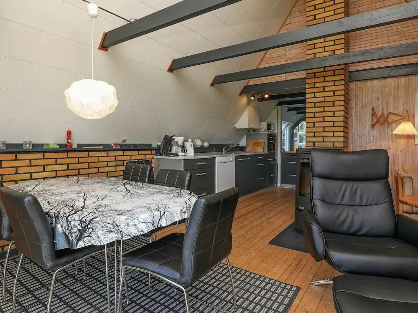 Lovely Holiday Home in Lemvig with Hot Tub