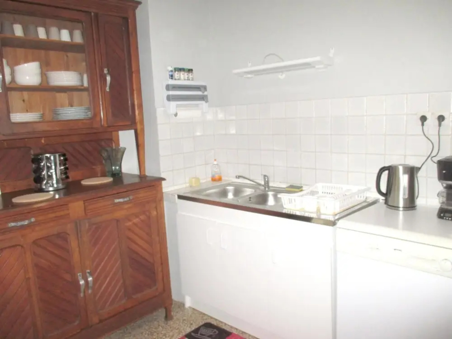 House With 4 Bedrooms in Charnay-lès-mâcon, With Wonderful Mountain Vi