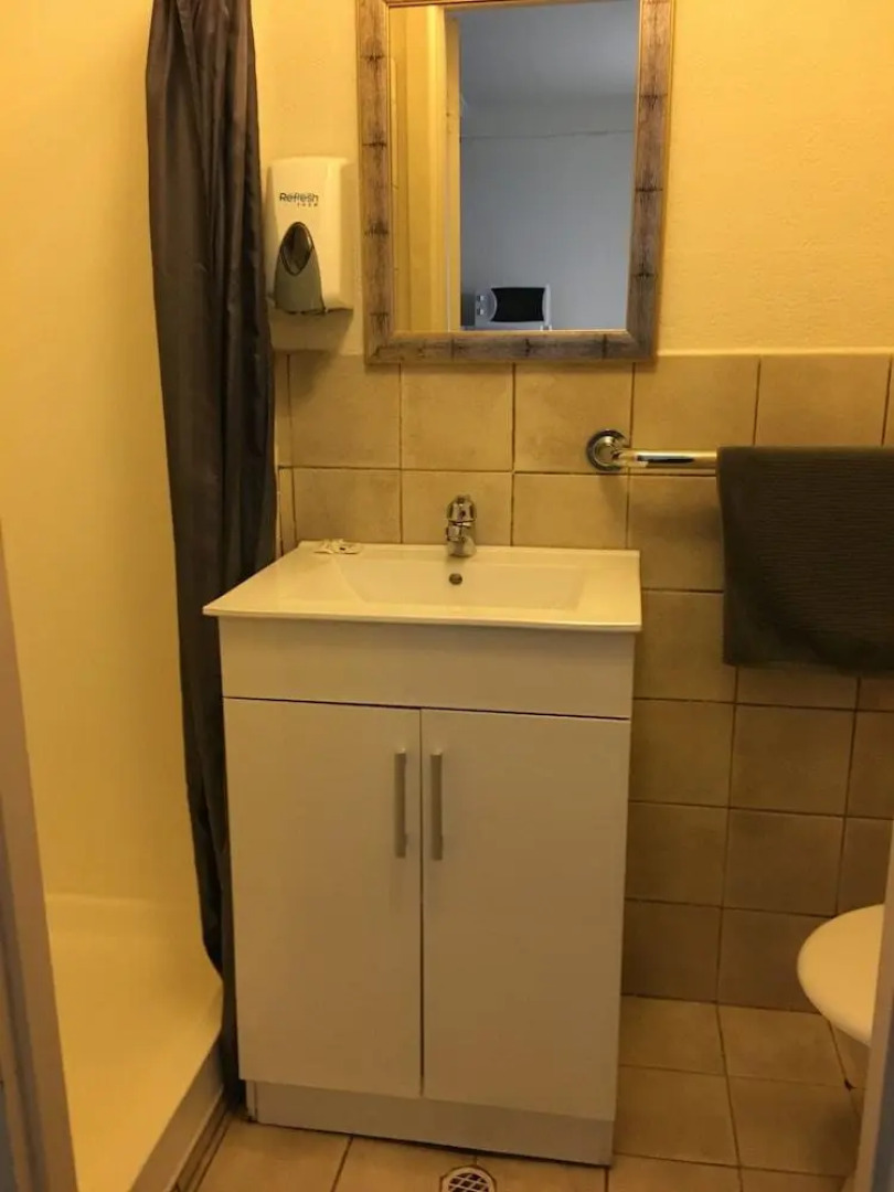 Adelaide City Fringe Serviced Apartments