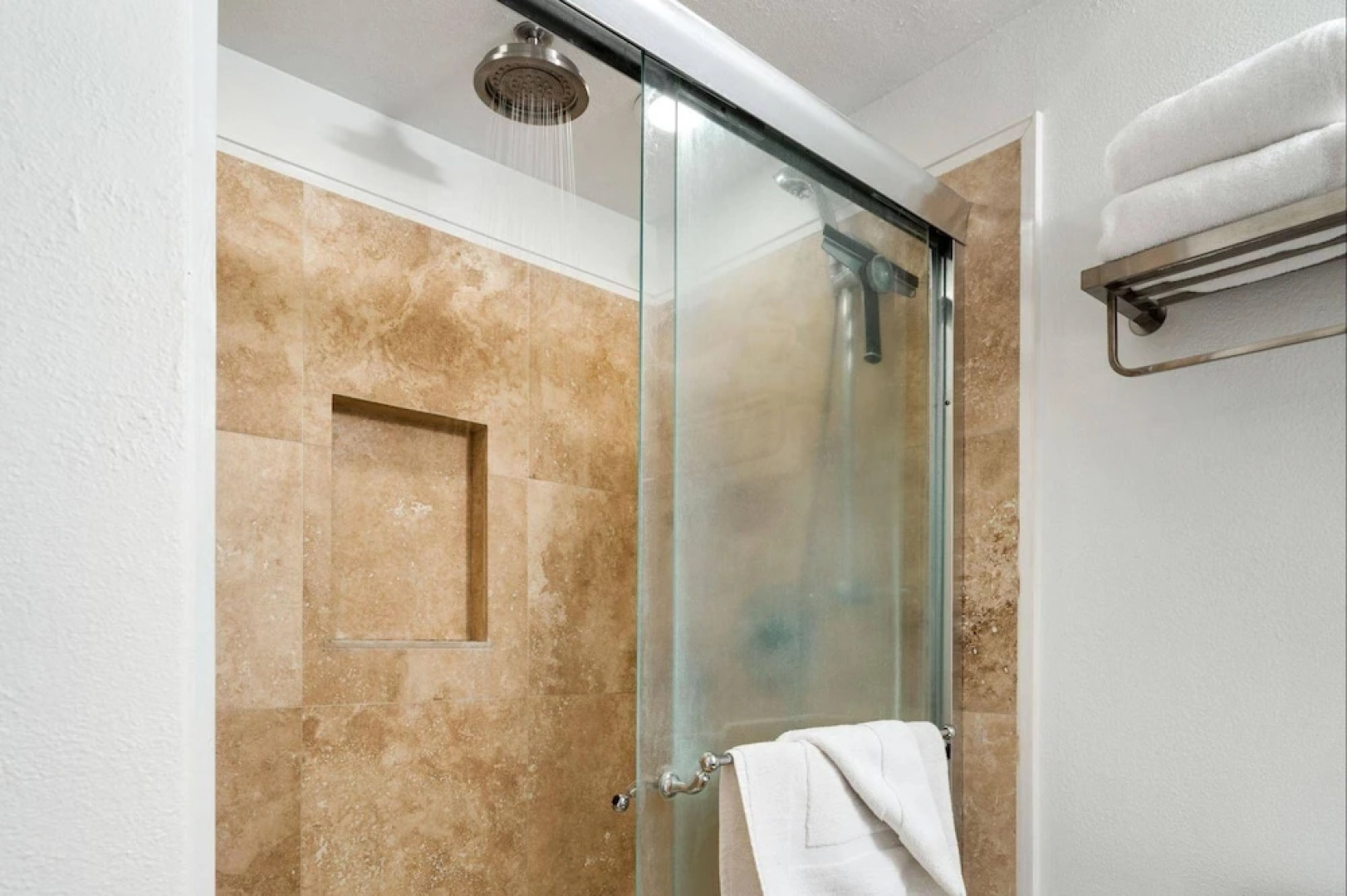 Big Island Kona Mansions 110c by Coldwell Banker Island Vacations