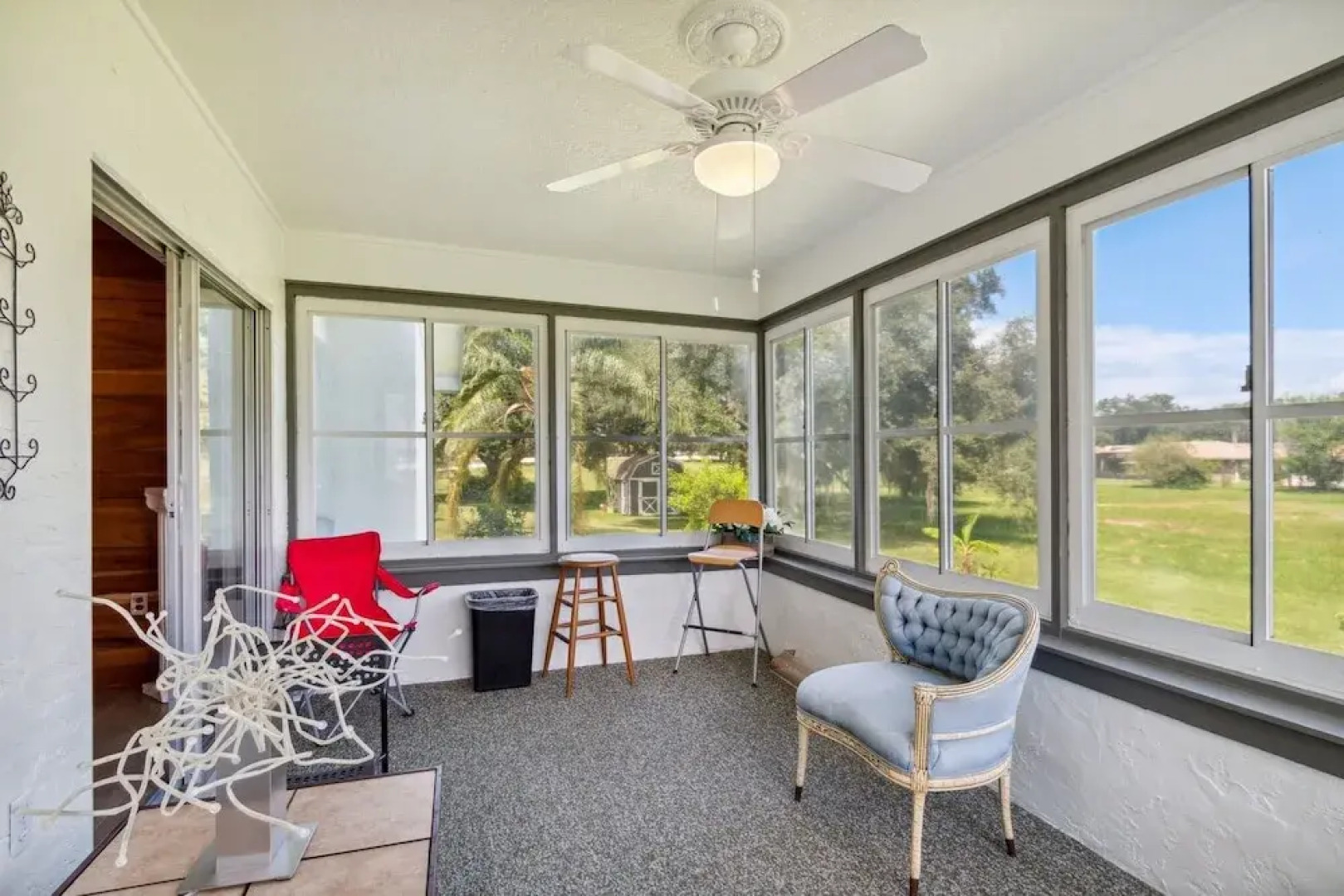 The Lake Home - Beautiful Oasis In The Heart Of Florida! 2 Bedroom Home by RedAwning