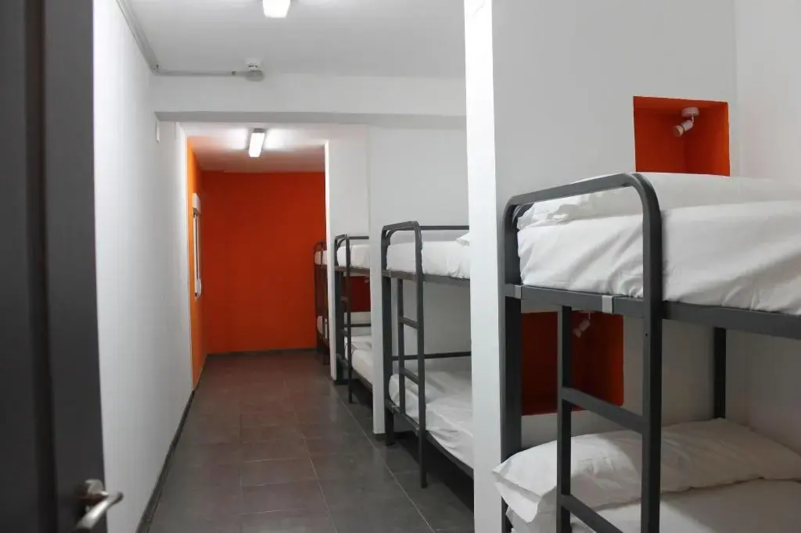 Olé Backpackers Hostel