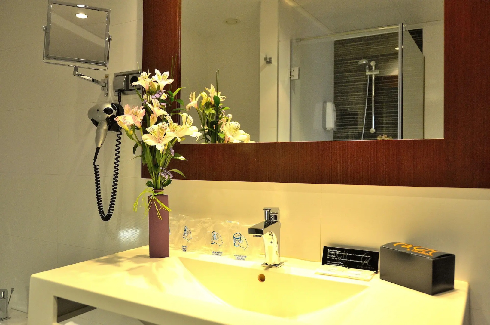 Hotel Tach Madrid Airport