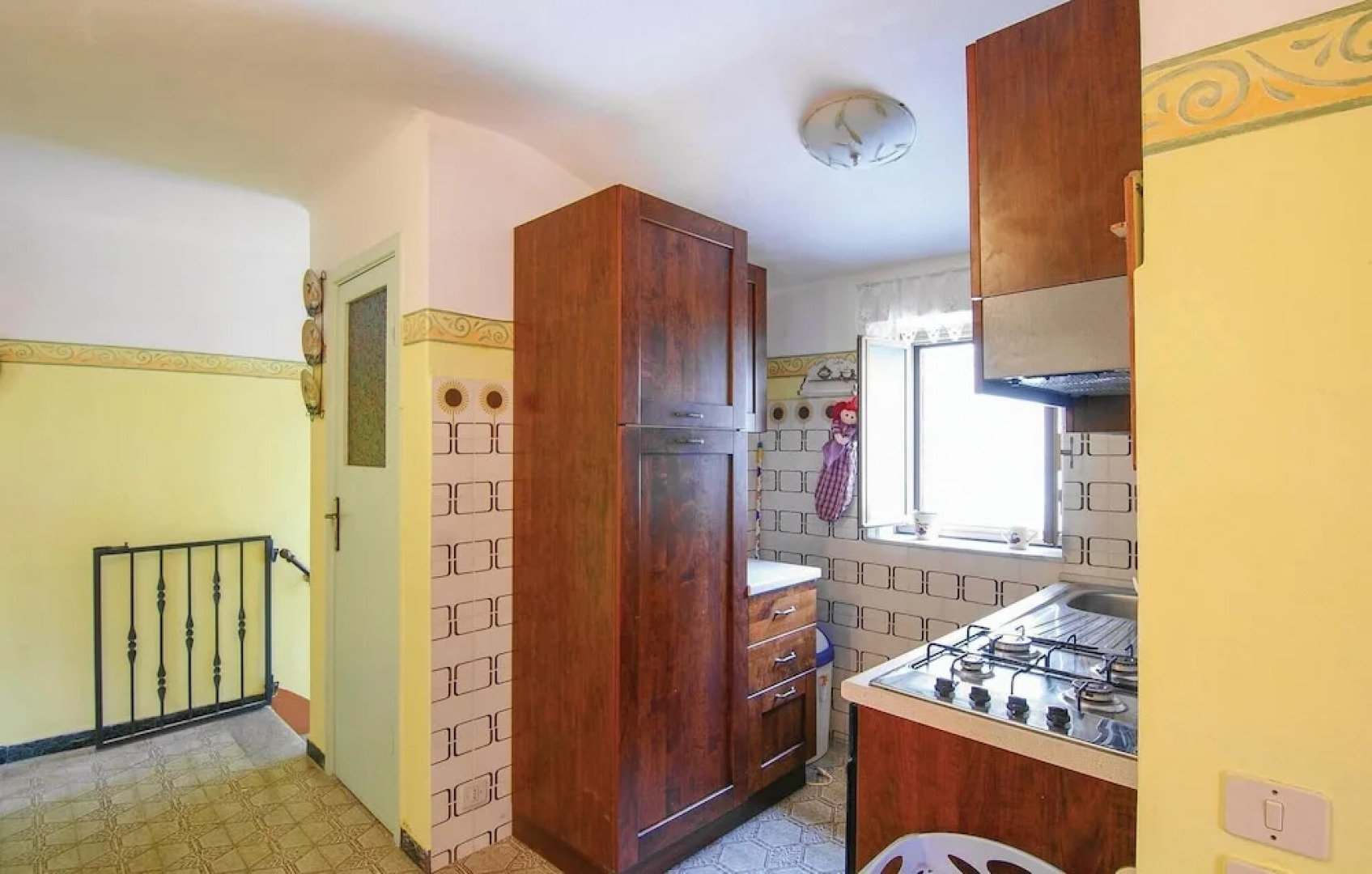 Stunning Home in Montefegatesi With 4 Bedrooms and Wifi
