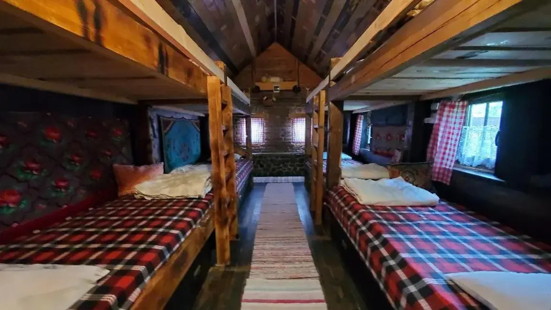 Casa Rustic Fehér & Fekete Vendégházak