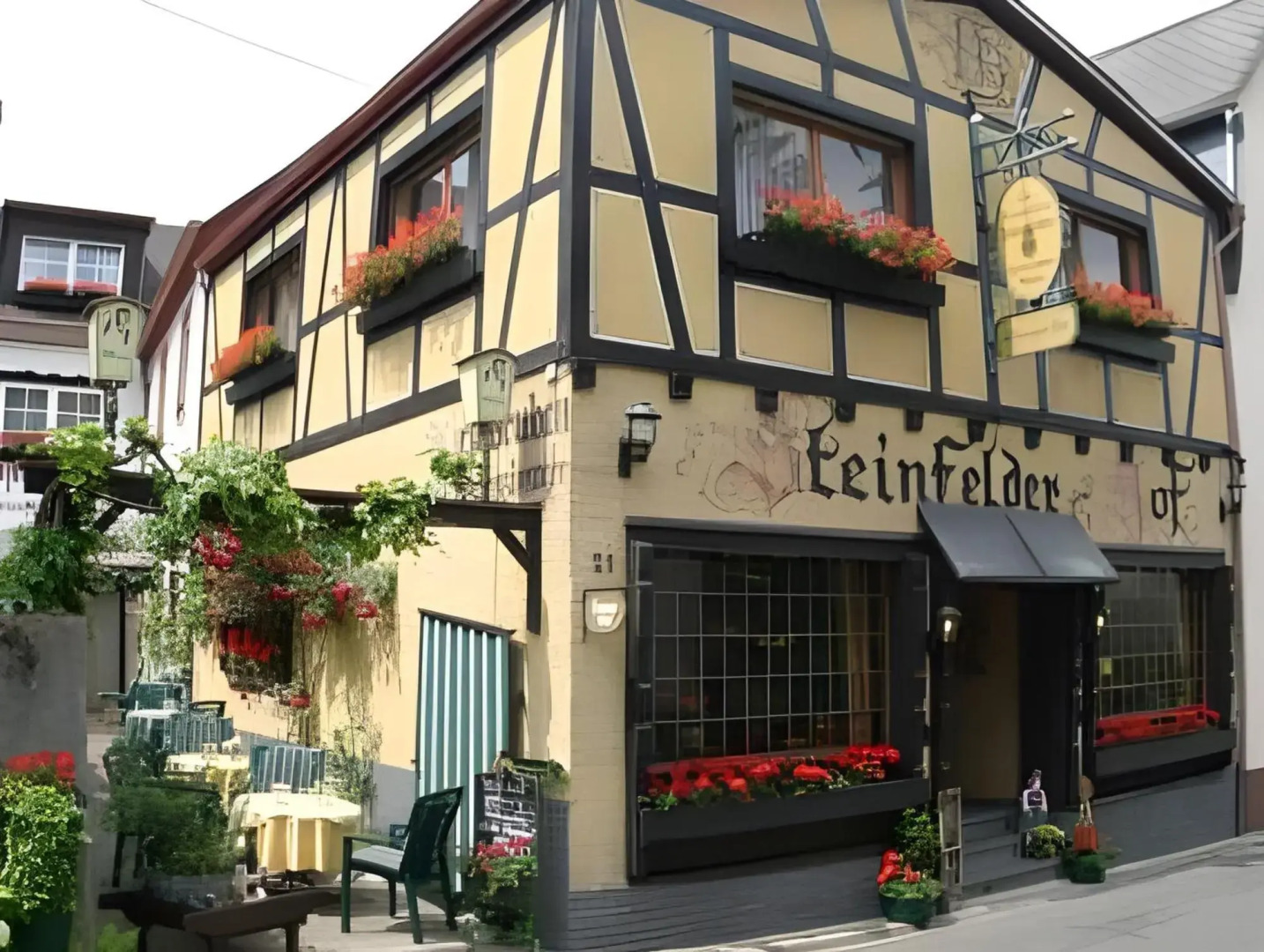 Alte Weinstuben Steinfelder Hof