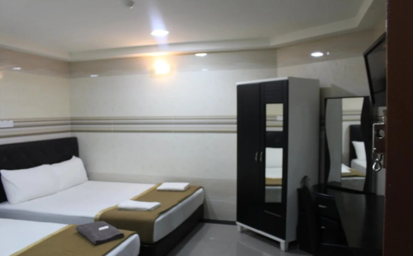 New Wave Hotel Melawati