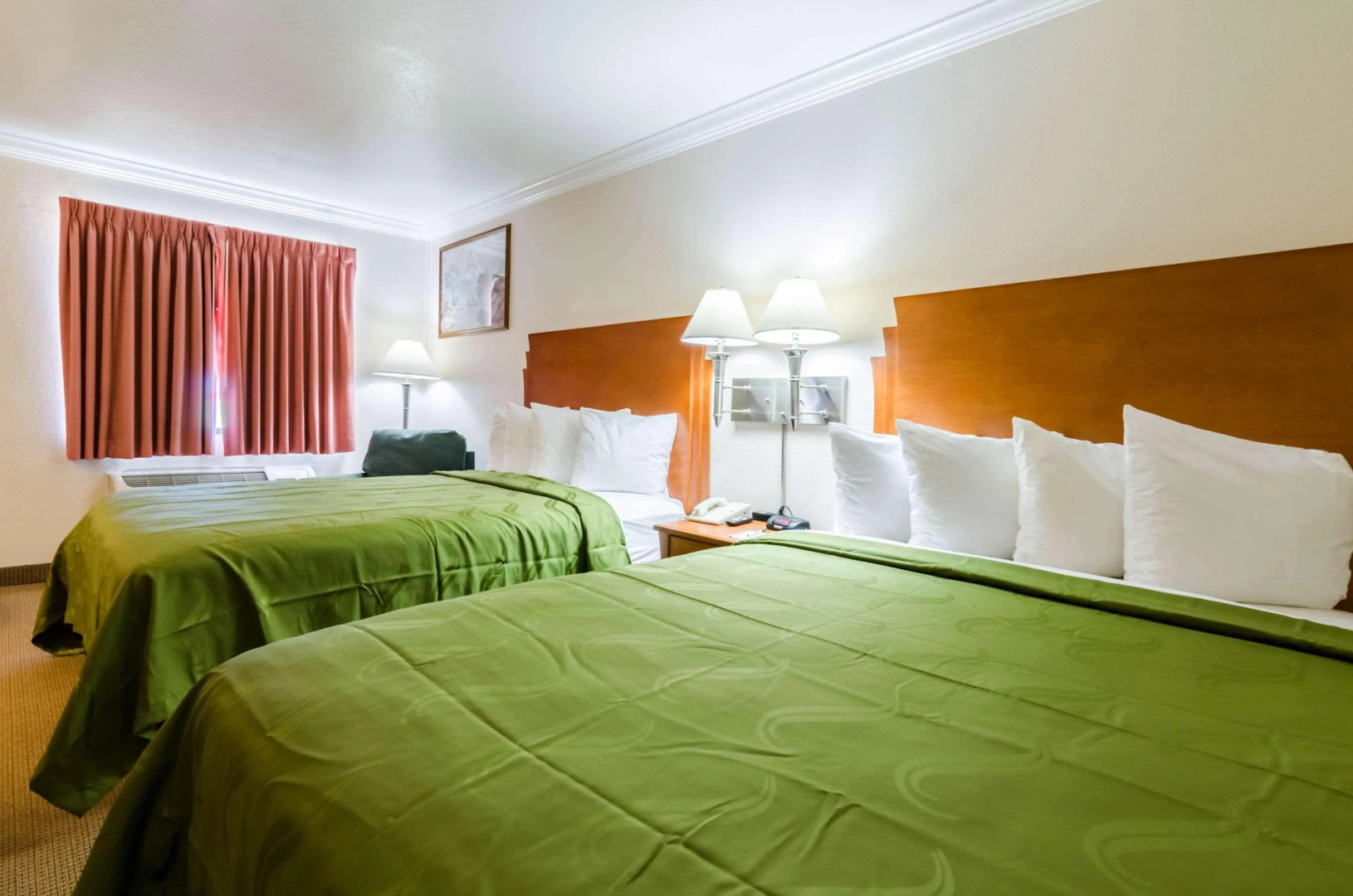 Sunflower Inn and Suites