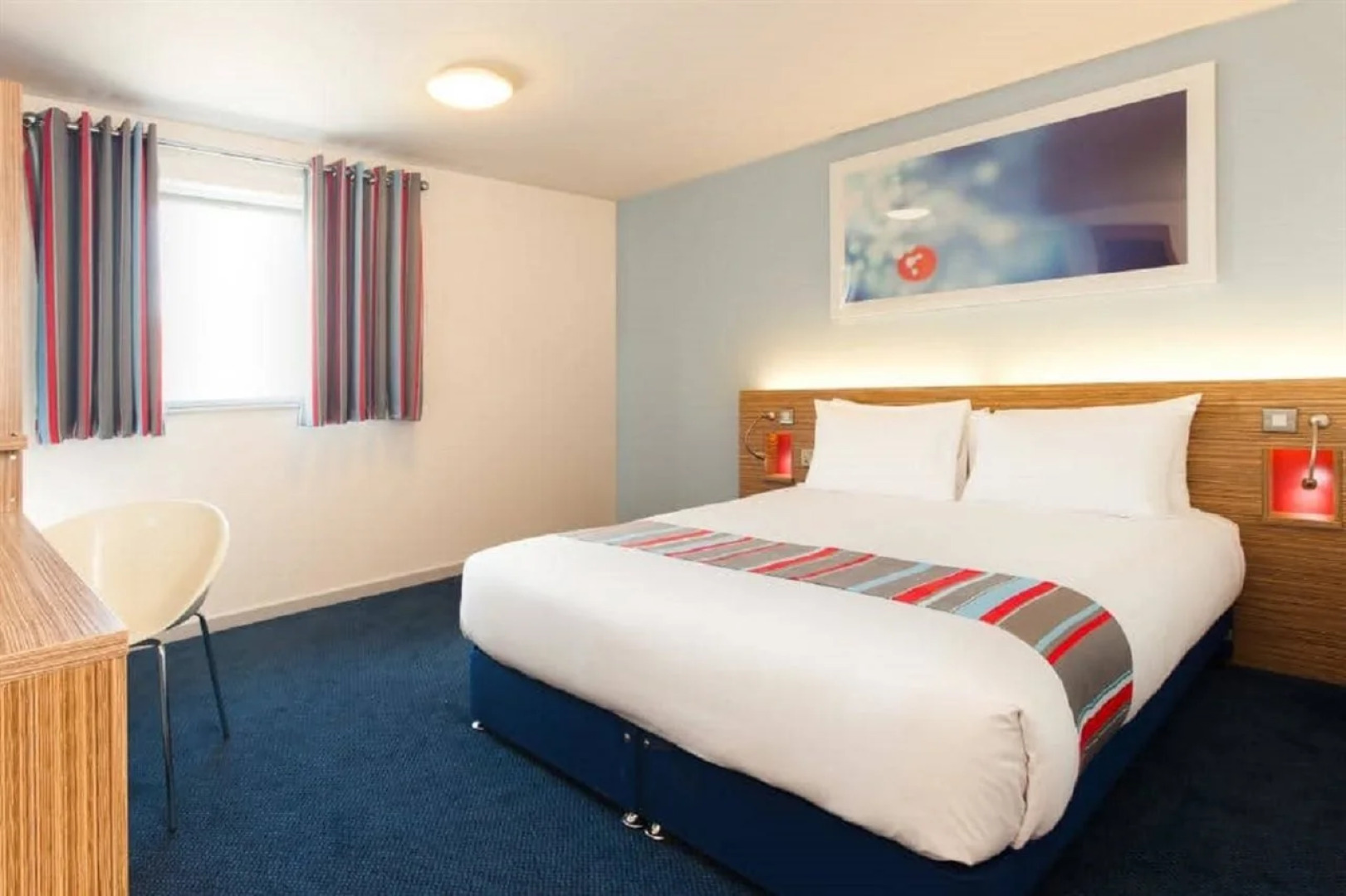 Travelodge Edinburgh Central Queen Street