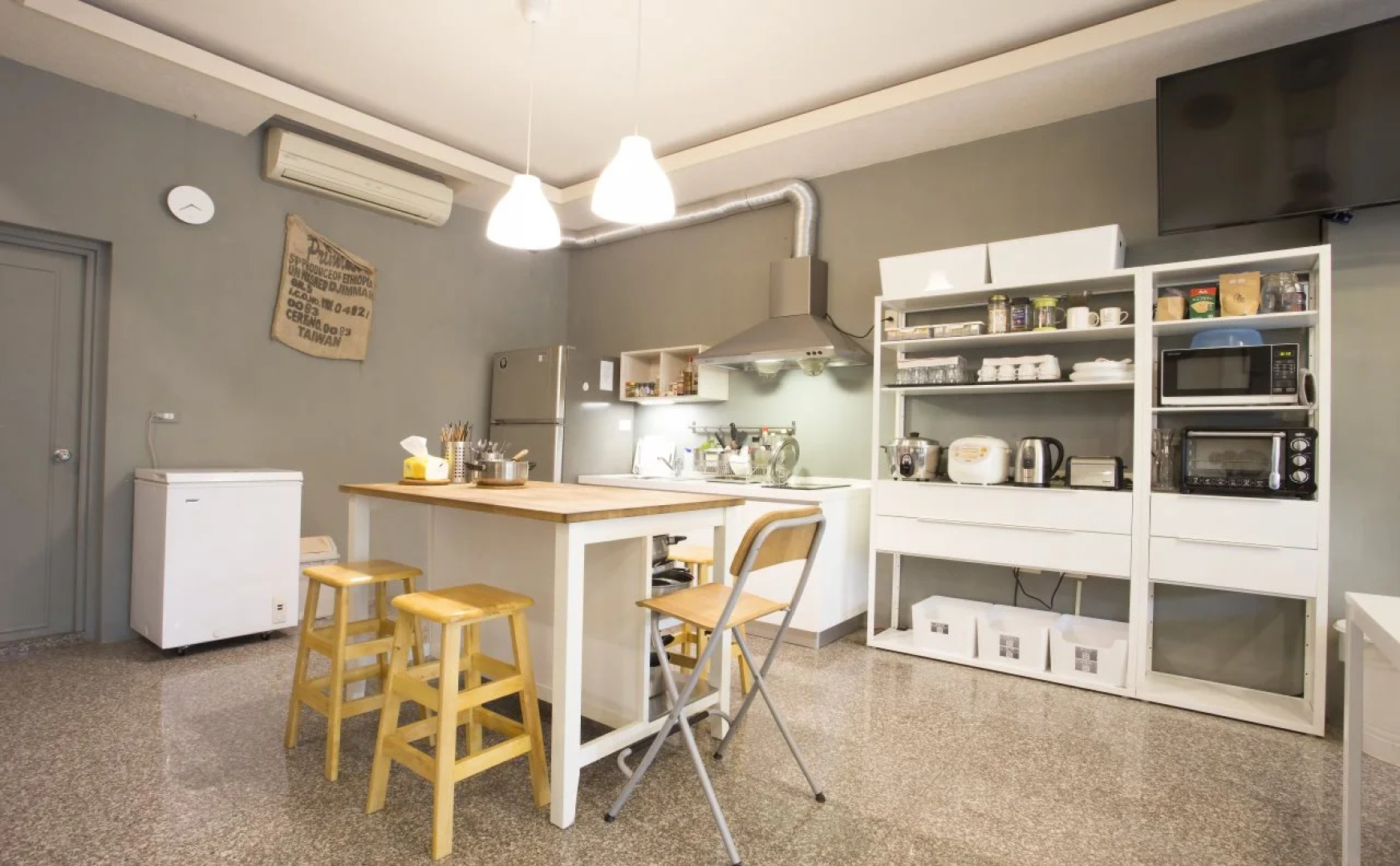 Dali Yi International Hostel