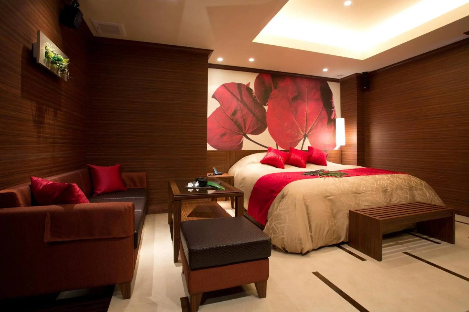 Hotel and Spa Lotus Modern – Adults Only