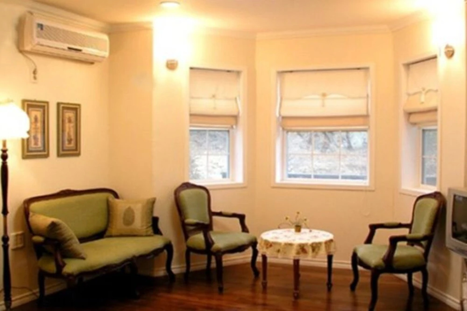 Hoengseong Silver Glowing Ford Pension