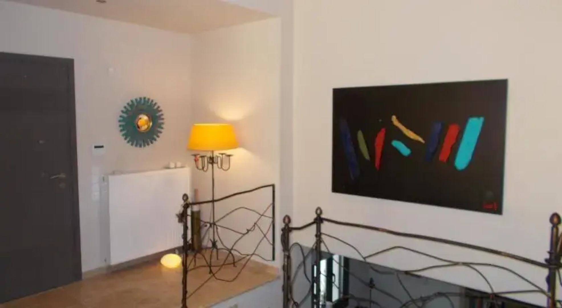 Skaloma Villas Art 2