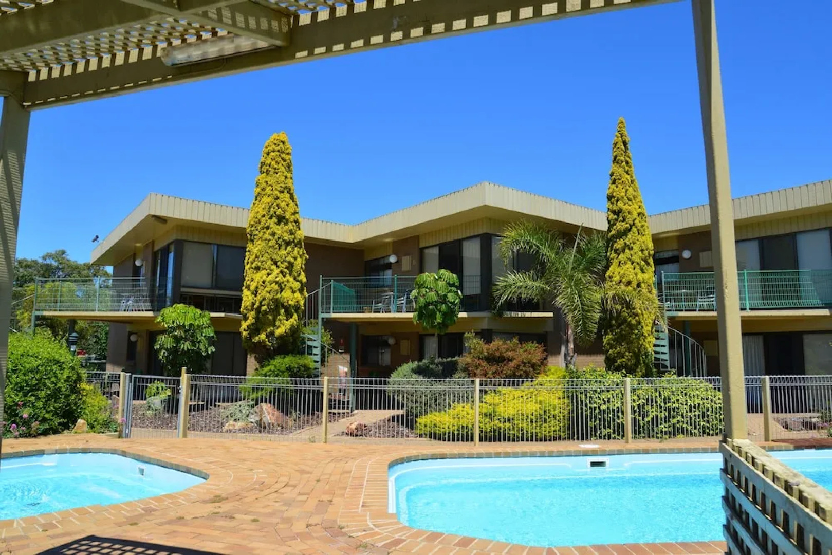 Emmanuel Holiday Apartment