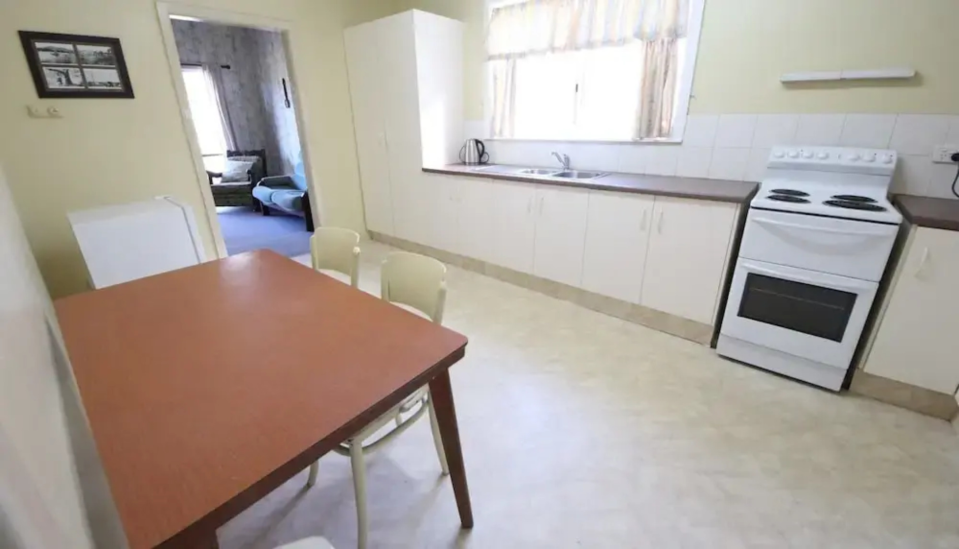 Muller's Cottage at Hat Head