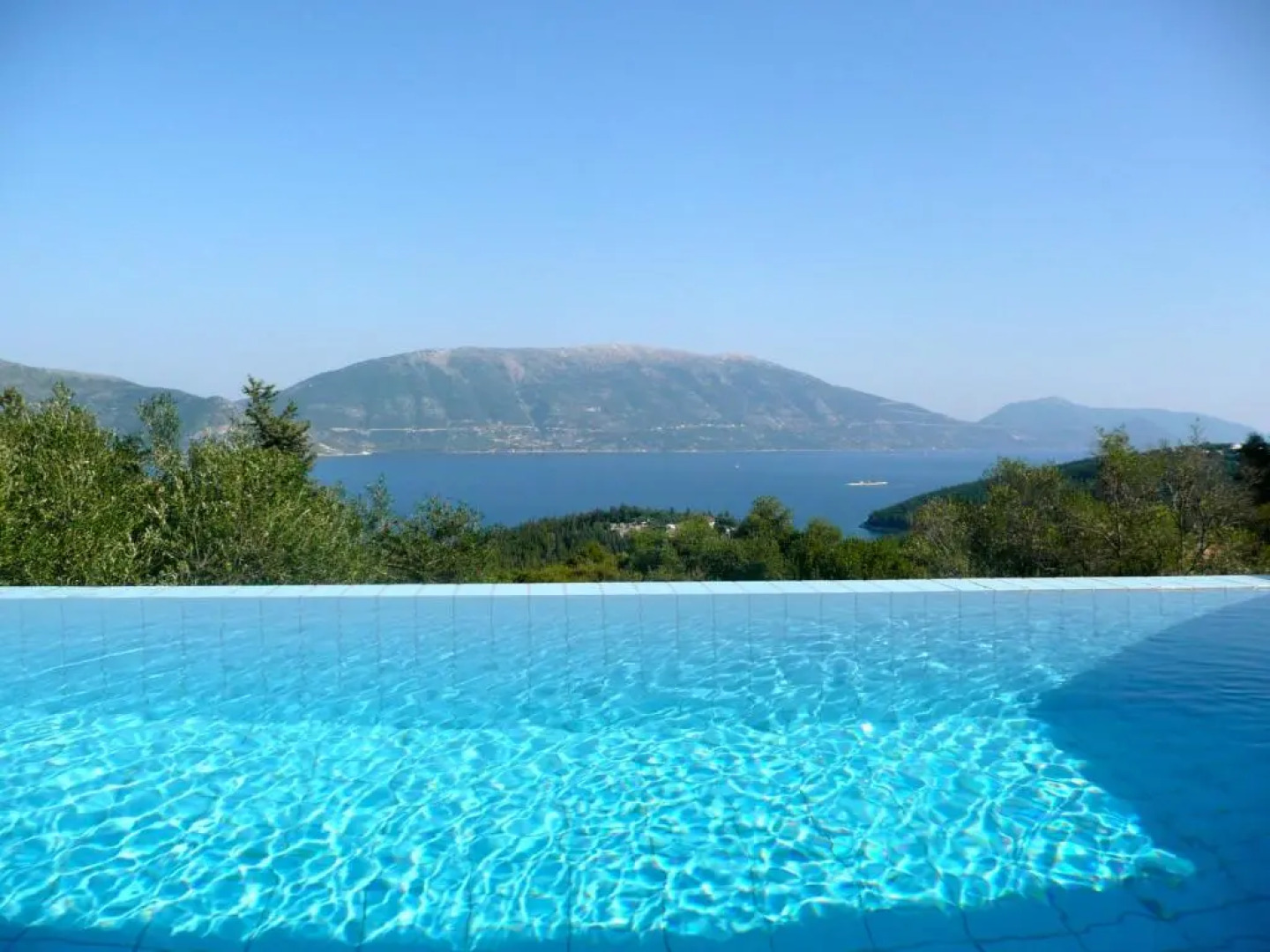 Villa Helios sea view & pool 3km from Fiskardo