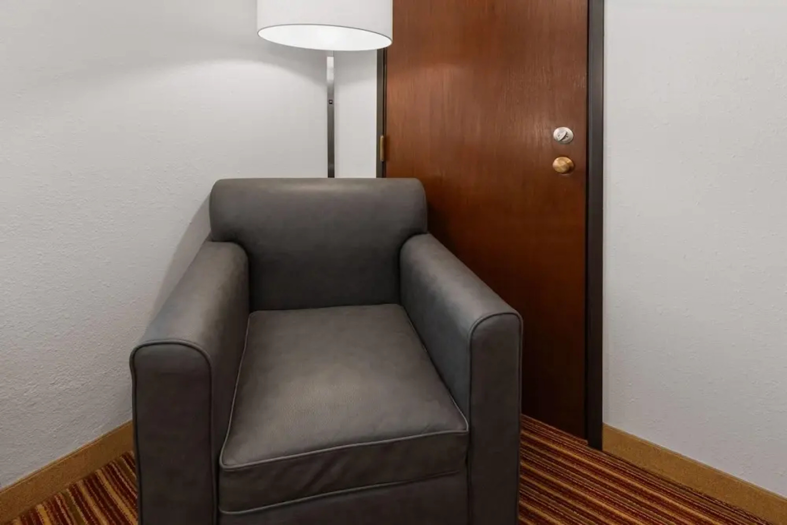 Super 8 by Wyndham Rock Port MO