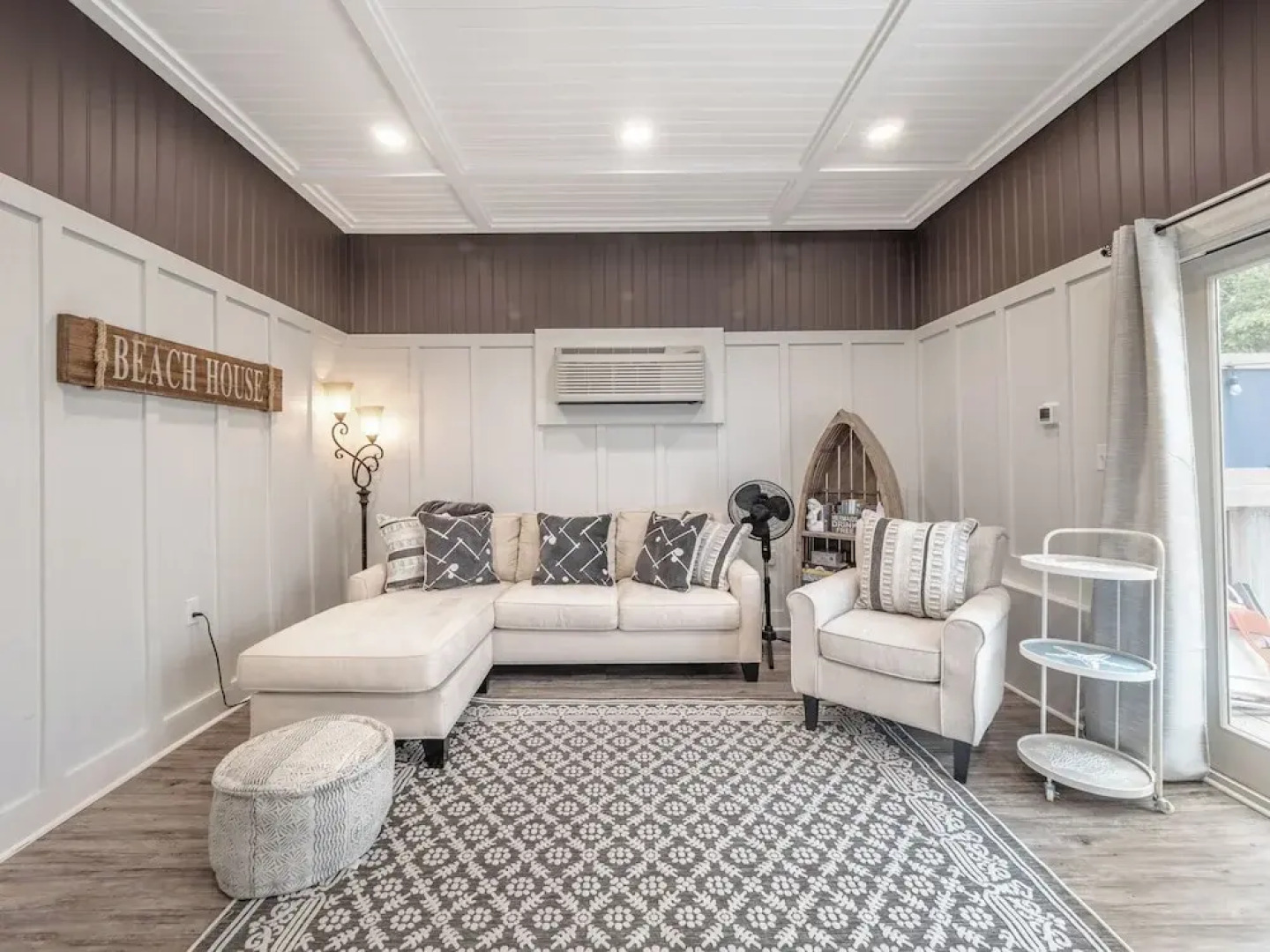 Barefoot Bungalow Kure