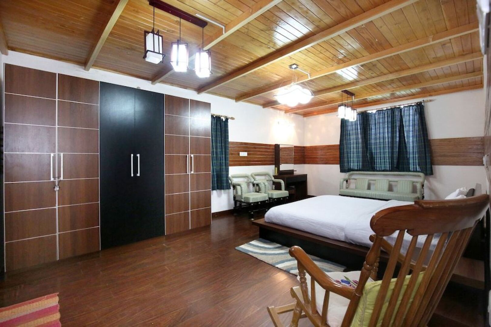 OYO 9346 Home Spacious 4BHK Valley View Fagu