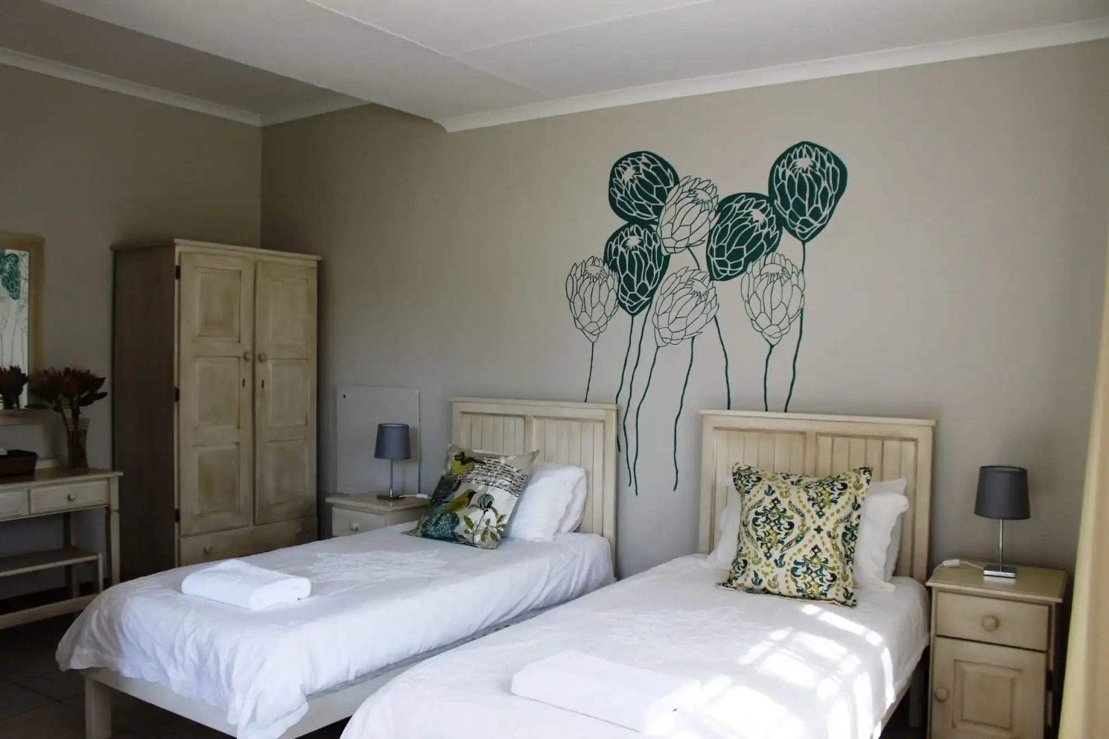 Bella Manga Country Escape