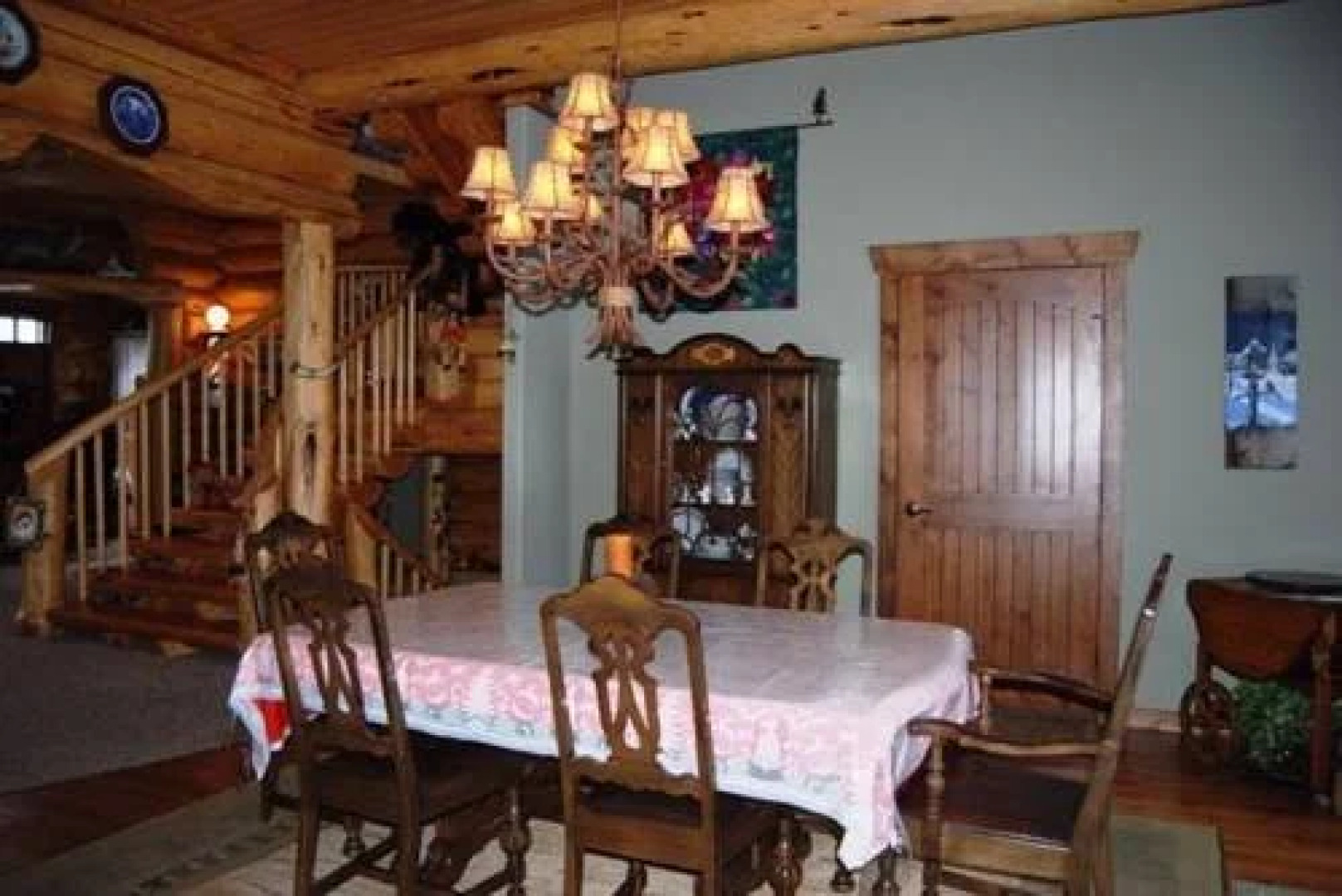 Outlaws Inn by Apex Accommodations