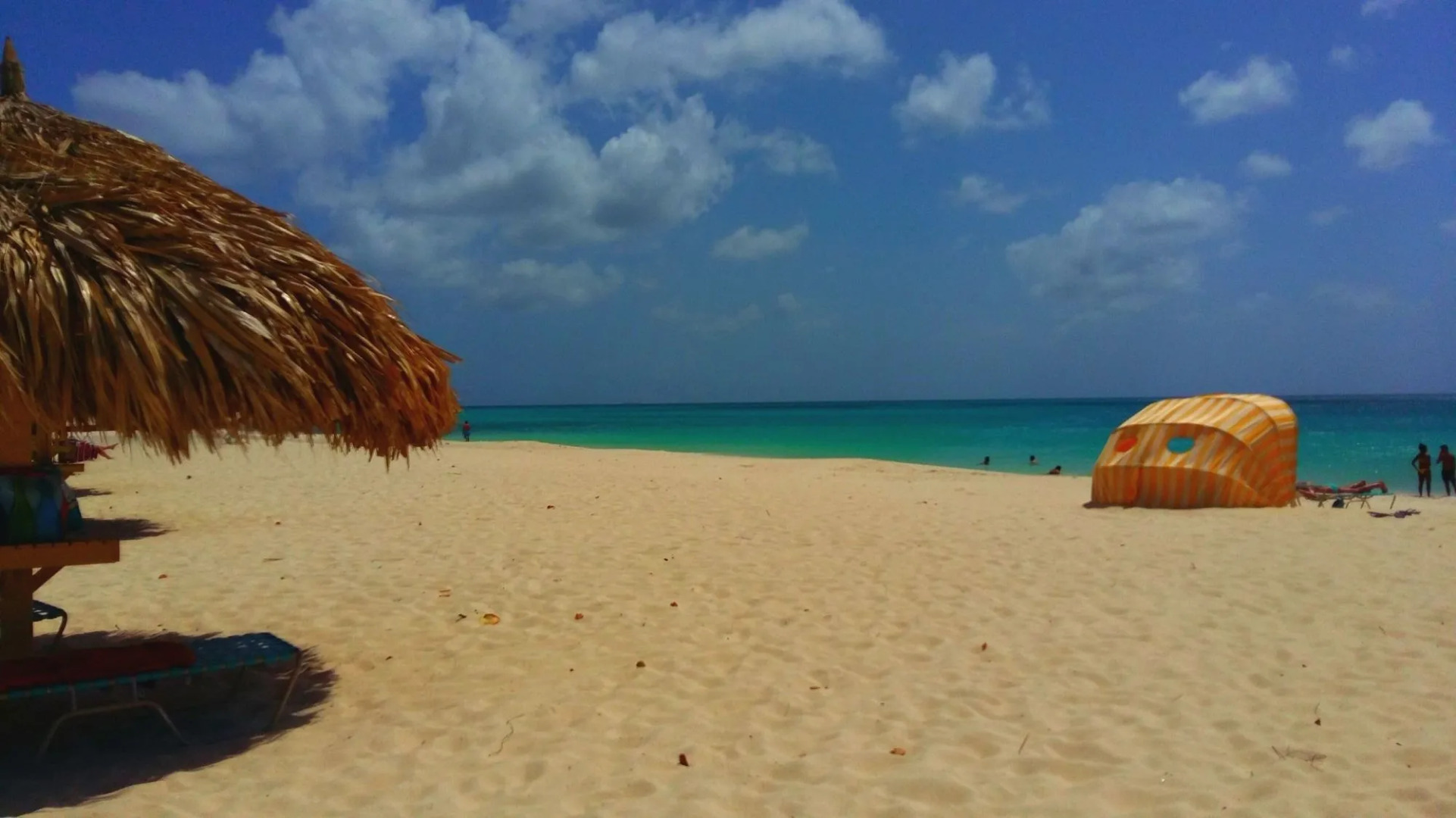 Dorado Eagle Beach Hotel