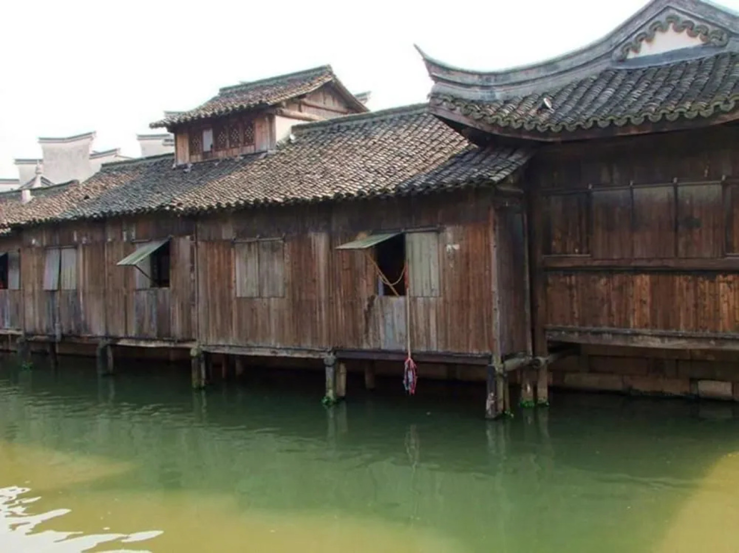 Wuzhen Dahong Inn
