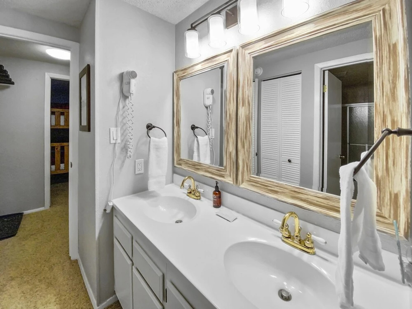 Beaver Ge 9-13 2 Bedroom Condo by Redawning