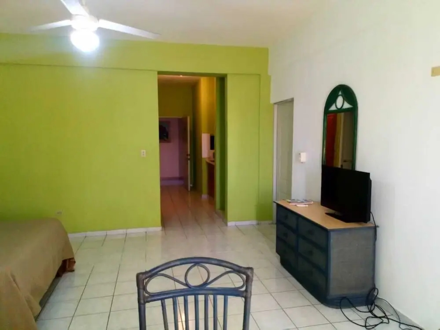 Aparta Hotel Jardines Metropolitanos