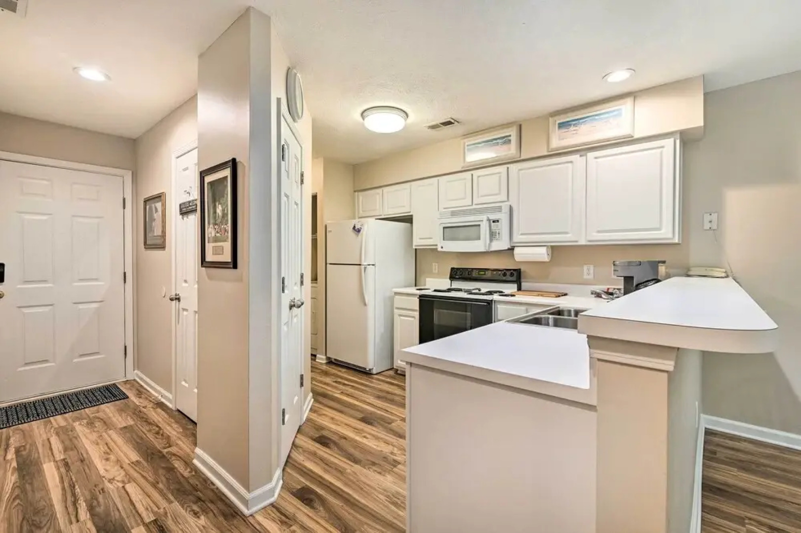 True Blue Golf Resort Condo - 3 Mi to Beach!