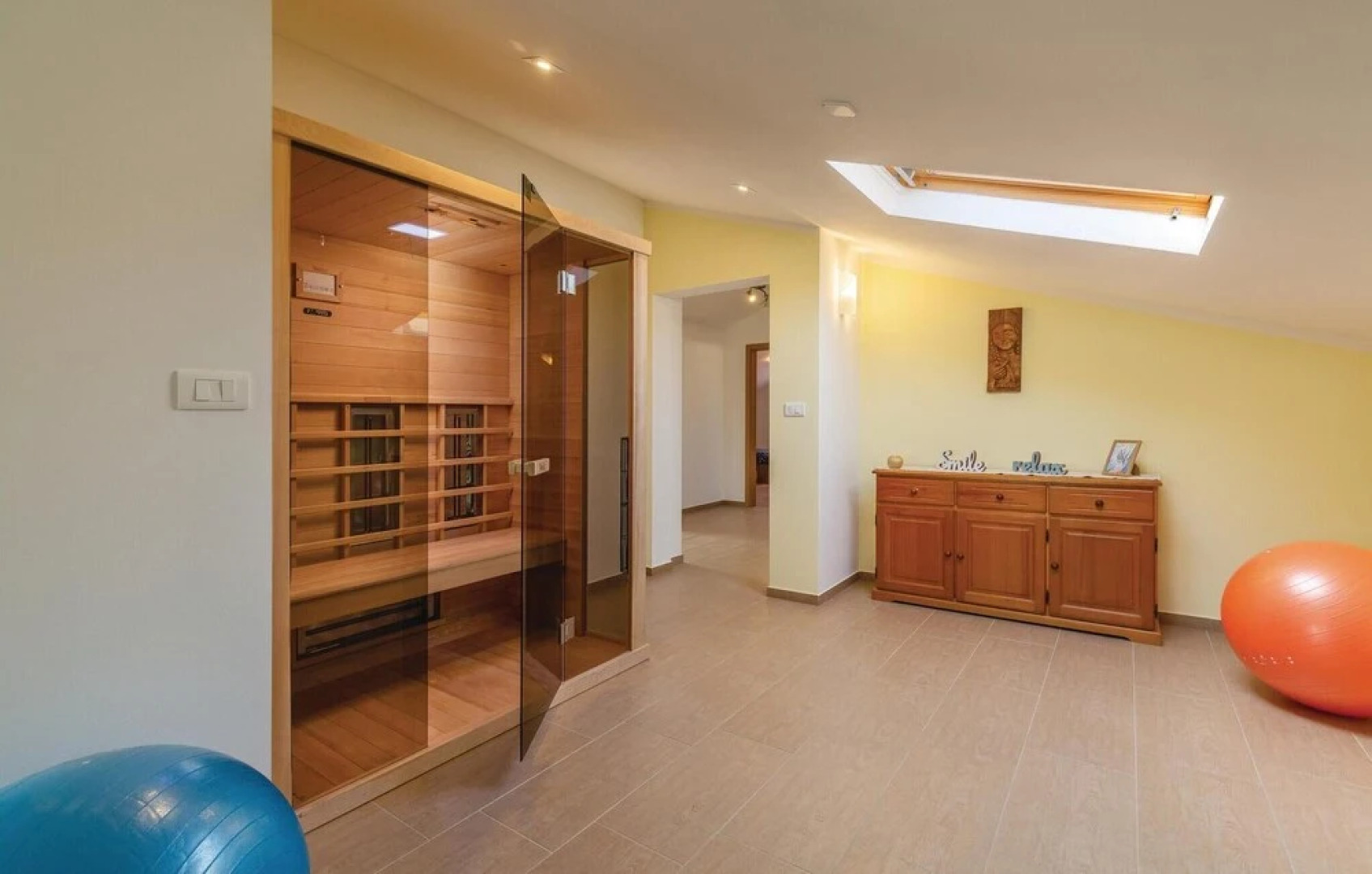 Awesome Home in Marcana with Hot Tub, Sauna & 6 Bedrooms