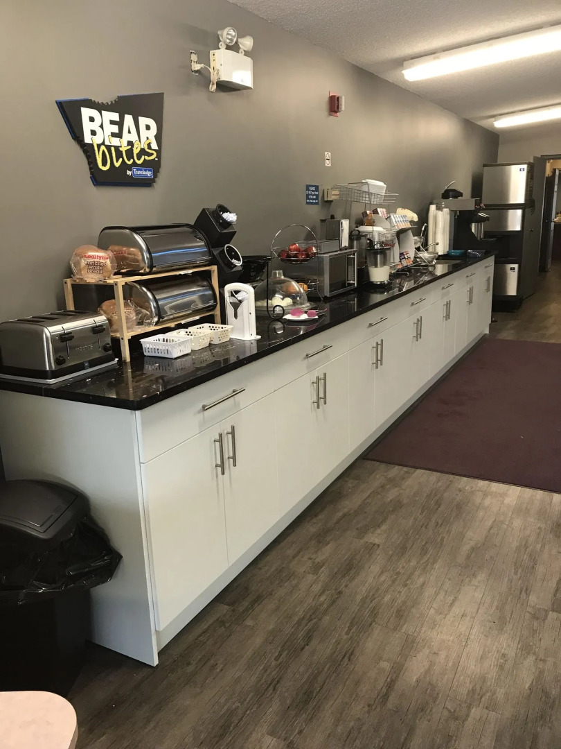 Travelodge by Wyndham Edmonton Airport