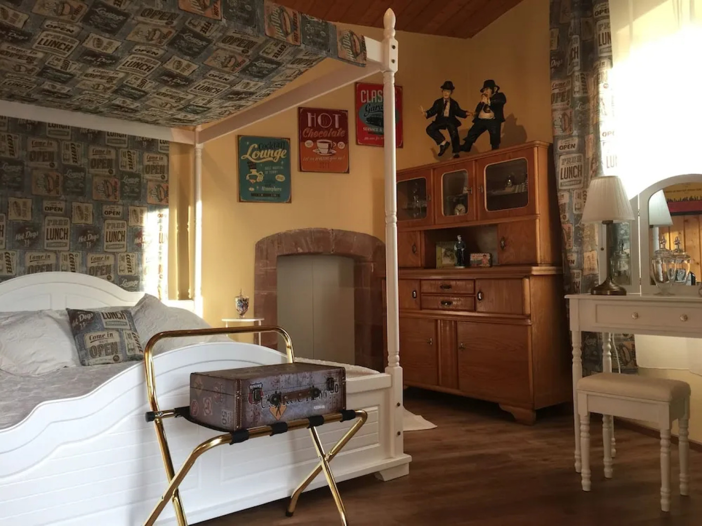 Bed & Breakfast Castle Hollywood