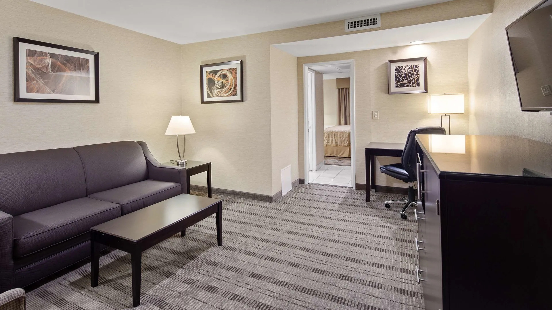 Best Western Pasadena Royale Inn & Suites