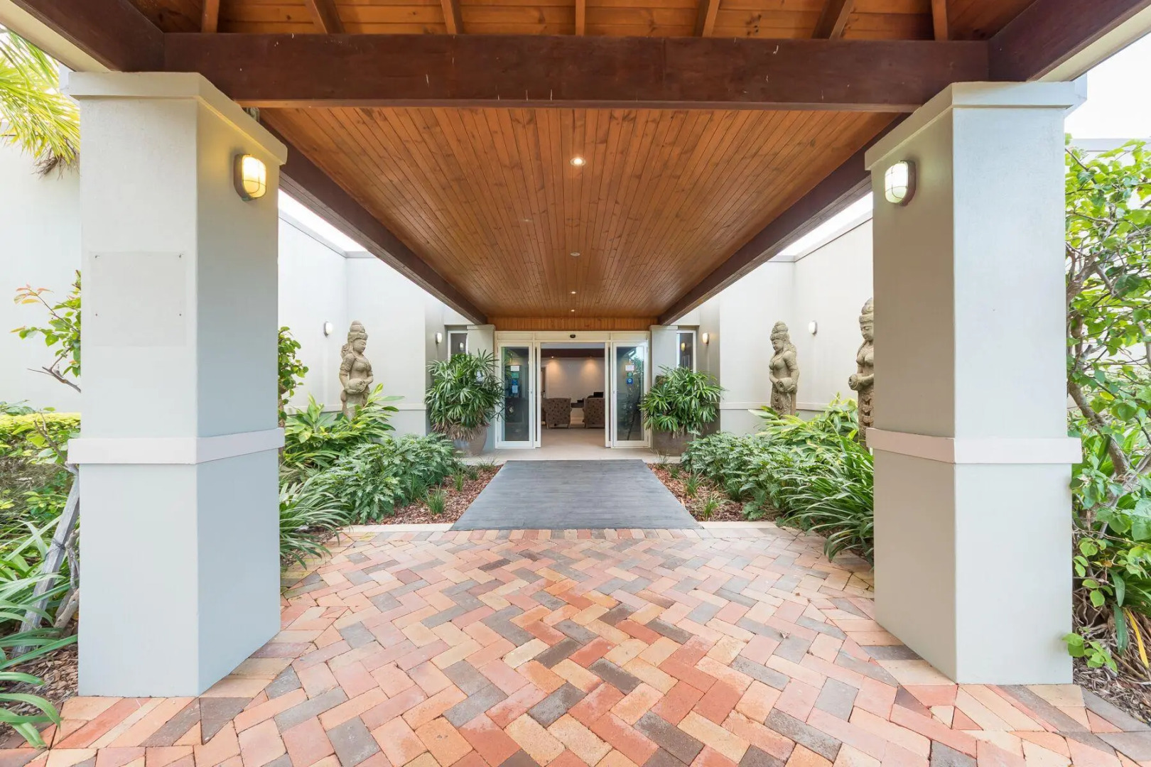 Harrington River Lodge