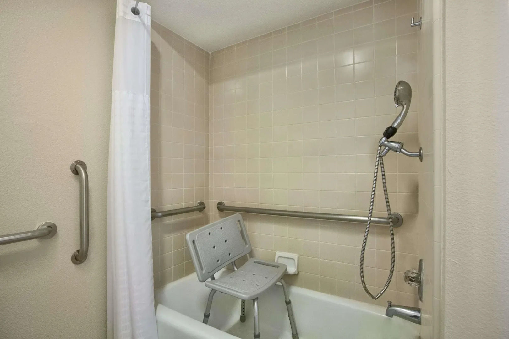 Red Lion Inn & Suites Lemoore