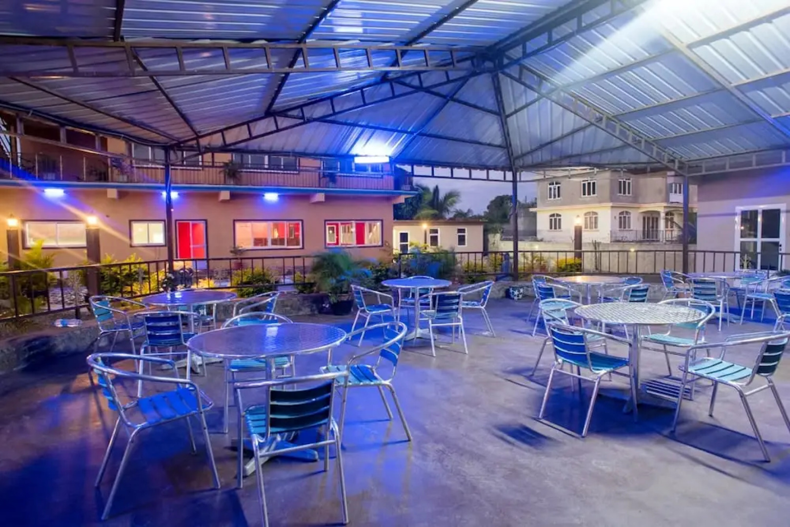 Apartment With 2 Bedrooms In Grand Gaube With Shared Pool Enclosed Garden And Wifi