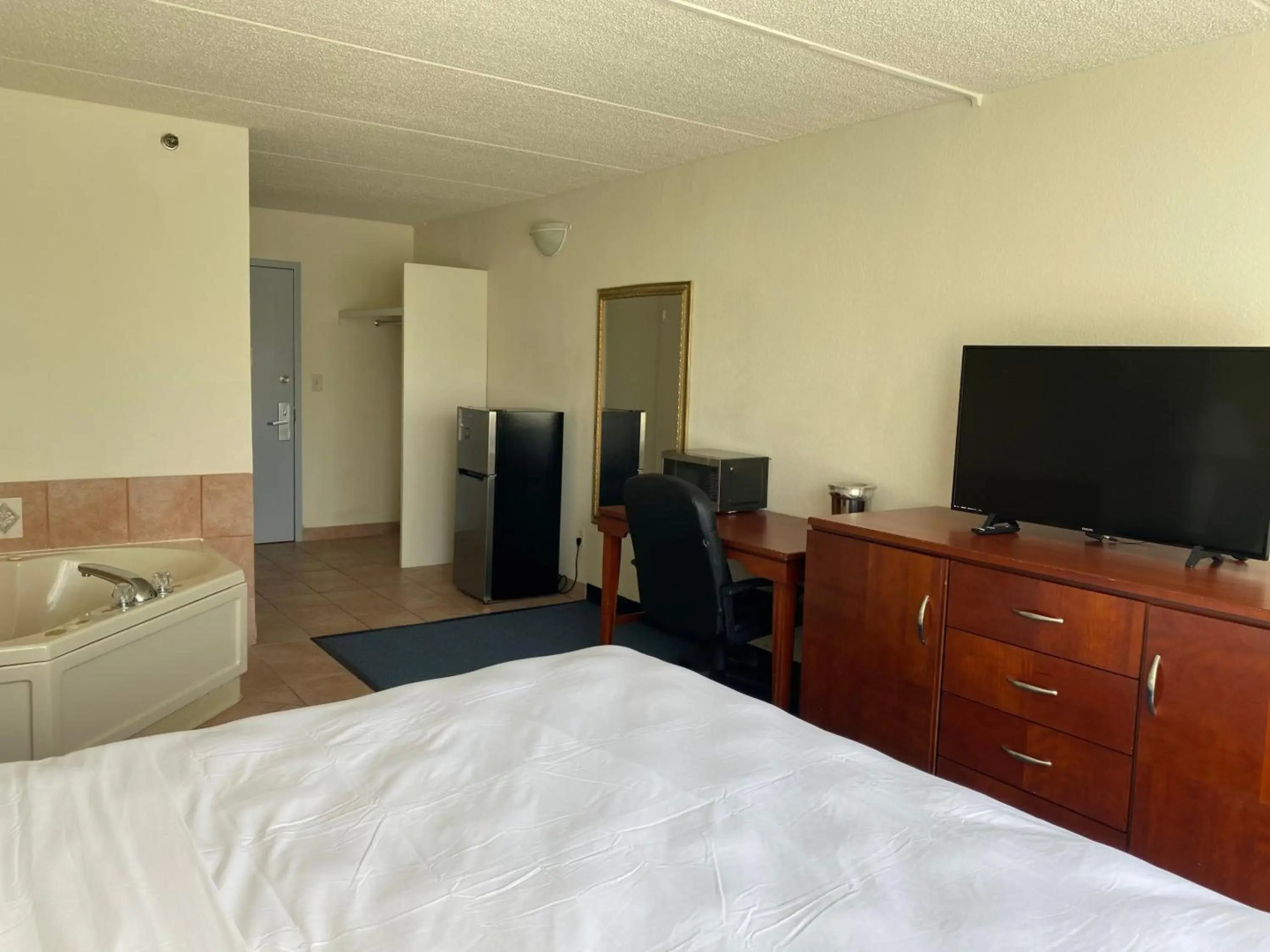 Miami Gardens Inn & Suites