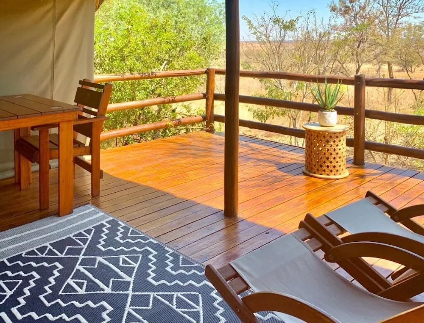 iKhaya LamaDube Game Lodge