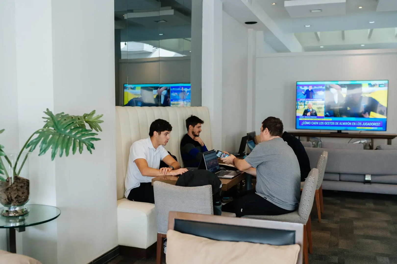 San Nicolas Plaza Hotel